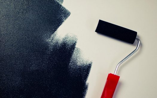 4 ideas para decorar paredes sin pintura ni papel en tu piso de alquiler en Puerto de Sagunto